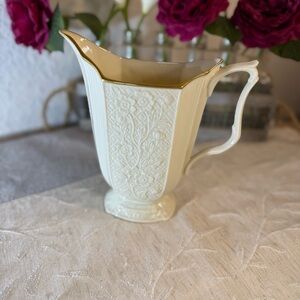 Vintage Lenox Carolina Collection 20 oz. pitcher. 24k trim.